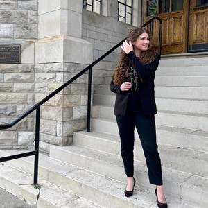 Meet your Posher, Lisa